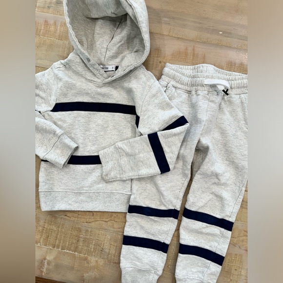 Sovereign Code boys toddler matching hooded sweater jogger pants set - Picture 1 of 15